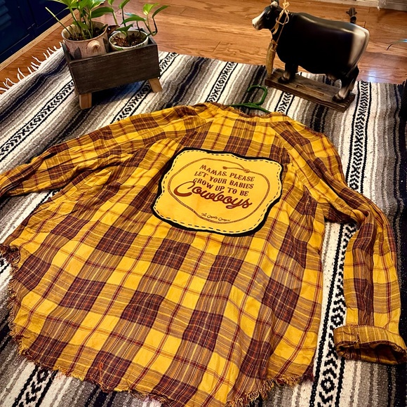 Flannel Top with Cowboy Patch - Picture 4 of 5